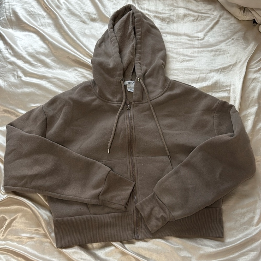 Cropped Zip up hoodie.
